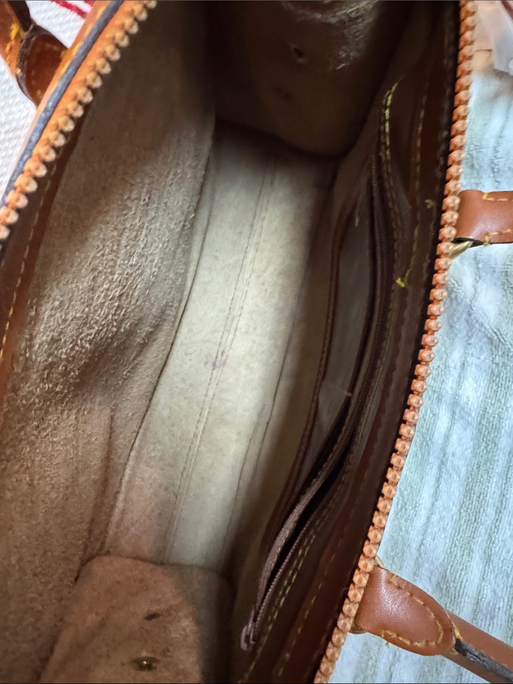 Vintage Dooney & Bourke All Weather Leather Classic Brown Handbag - Picture 6 of 7